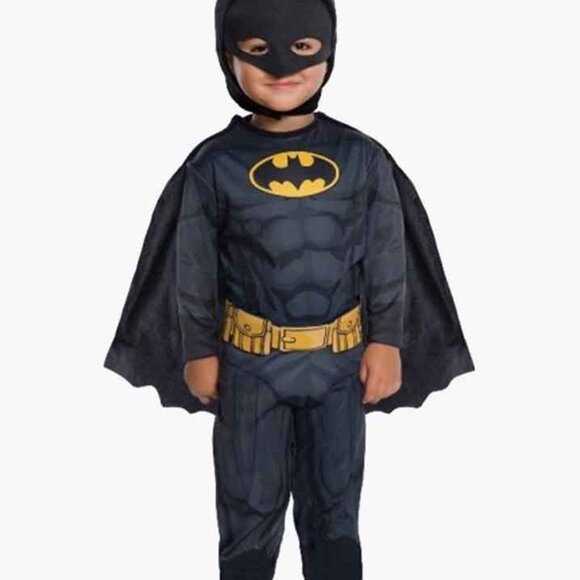 EUC 3PC Batman costume with Mask, hood x cape. Size 4T - Picture 1 of 3